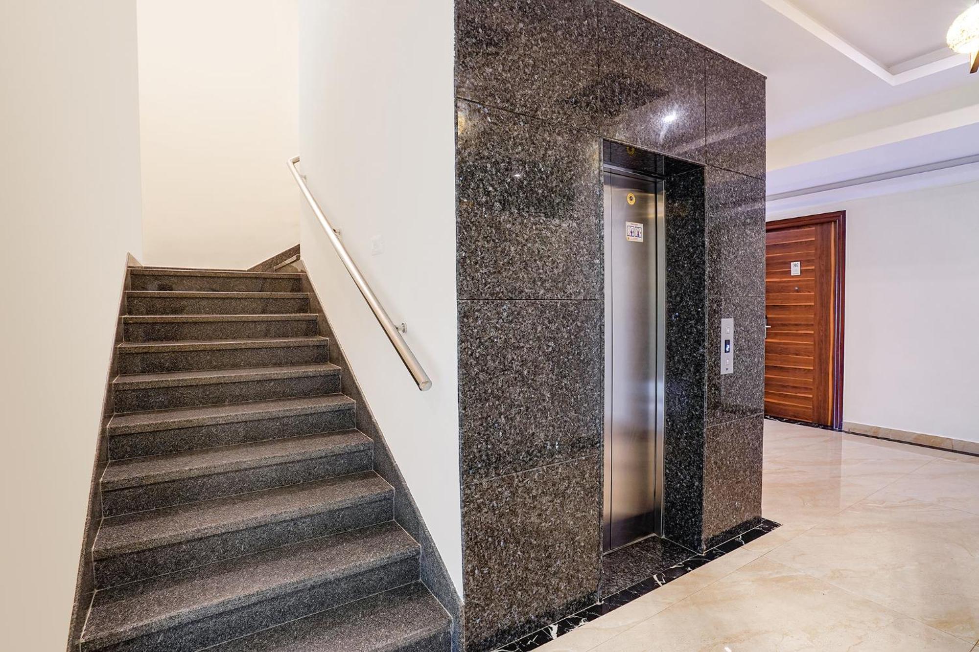 Fabhotel Wonder Stay Suite Rooms - Nr Aecs Layout Main Road Bangalore Eksteriør billede
